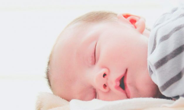 Les différentes astuces pour endormir les bébés