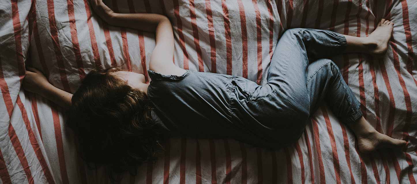 ¿Cómo duermen las personas con el signo del zodiaco de Cáncer?