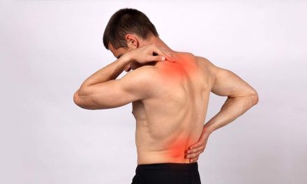 Por que mais homens sofrem de dores nas costas à noite