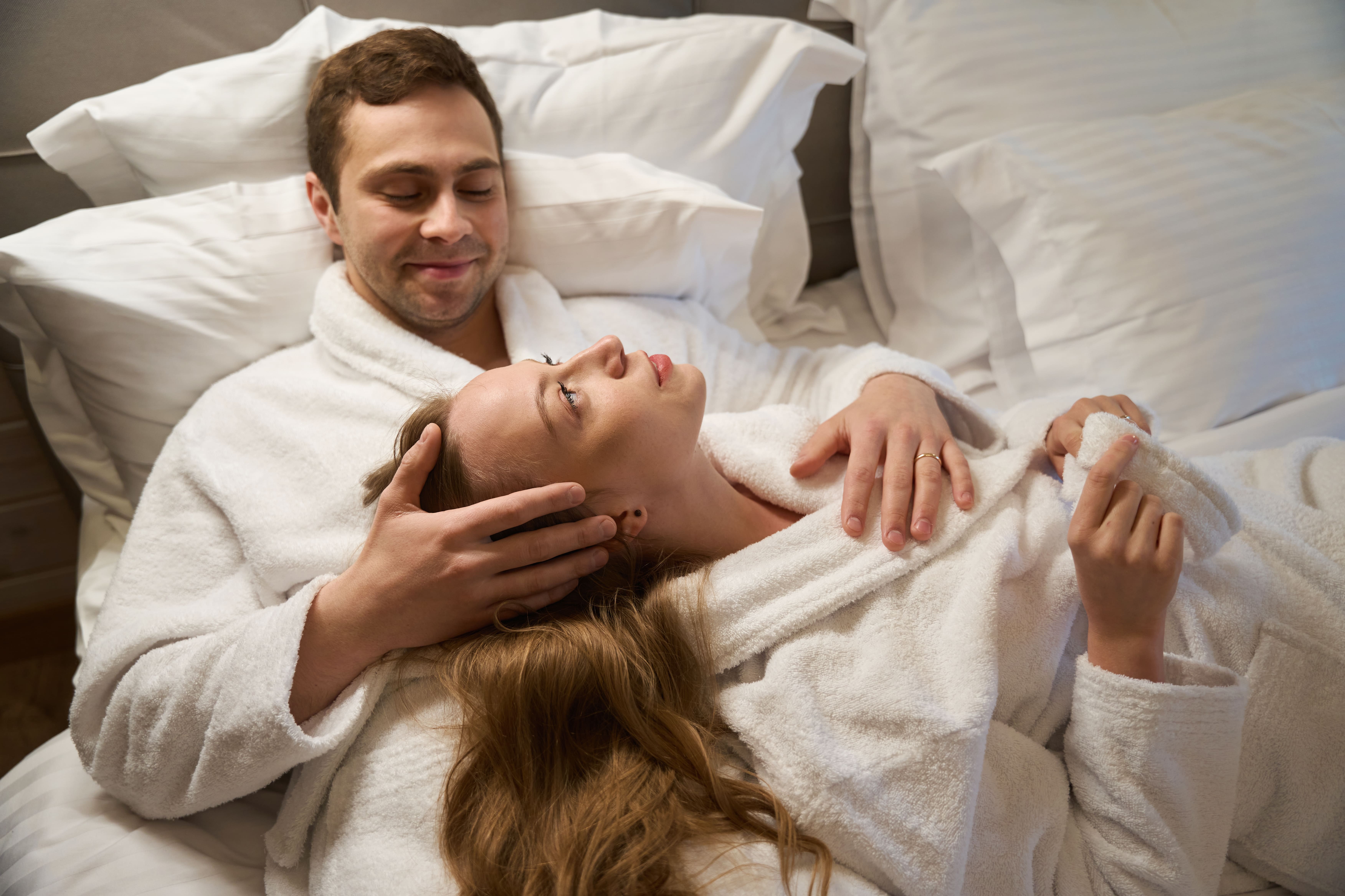 Como é o Sagitário na cama e como dorme